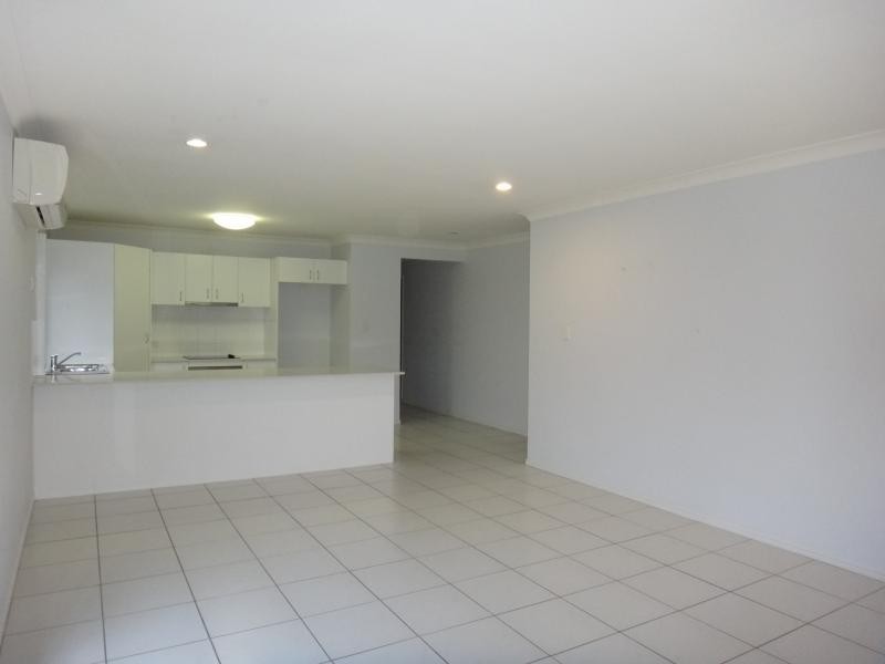 66 Dornoch  Cres, Raceview QLD 4305