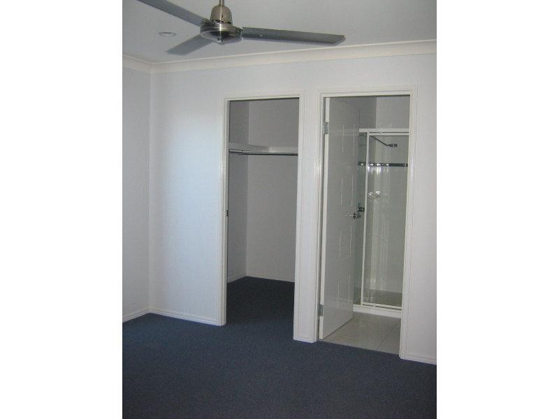 66 Dornoch  Cres, Raceview QLD 4305