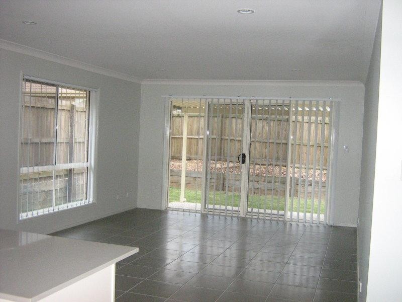 48 Dornoch Cres, Raceview QLD 4305