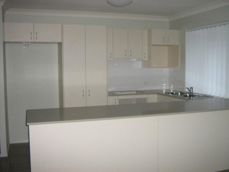 48 Dornoch Cres, Raceview QLD 4305