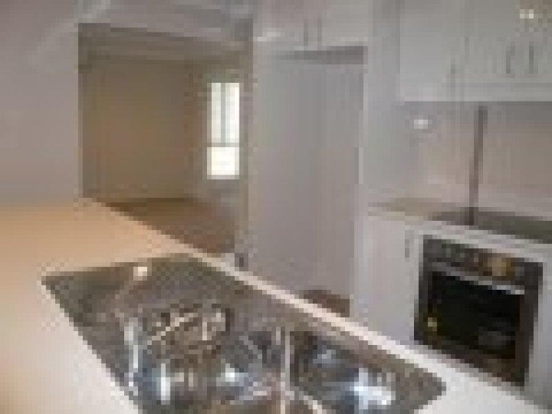 27 Davies  St, Goodna QLD 4300