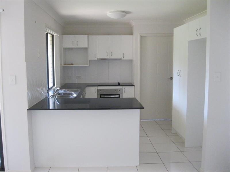 30 Pencarrow Cres, Raceview QLD 4305