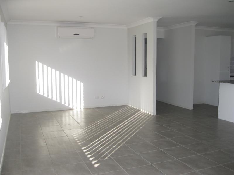 40 Pencarrow  Ct, Raceview QLD 4305