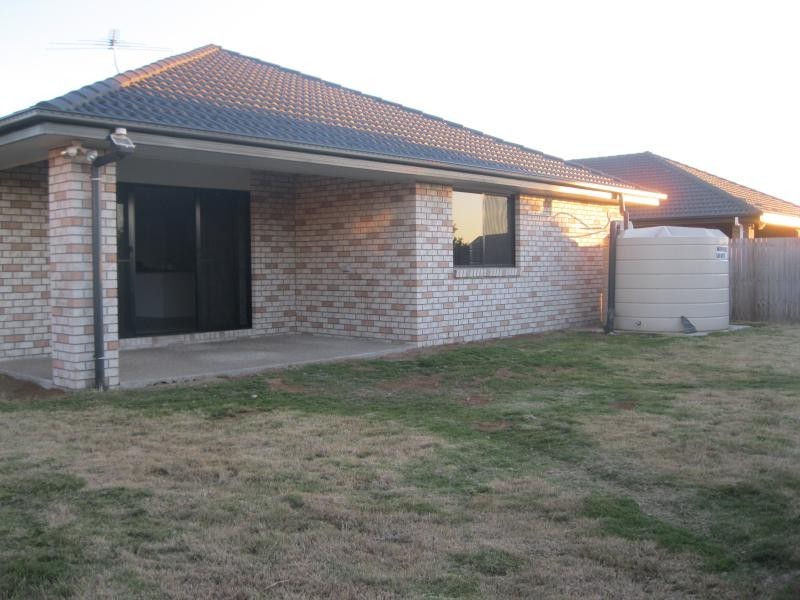 40 Pencarrow  Ct, Raceview QLD 4305