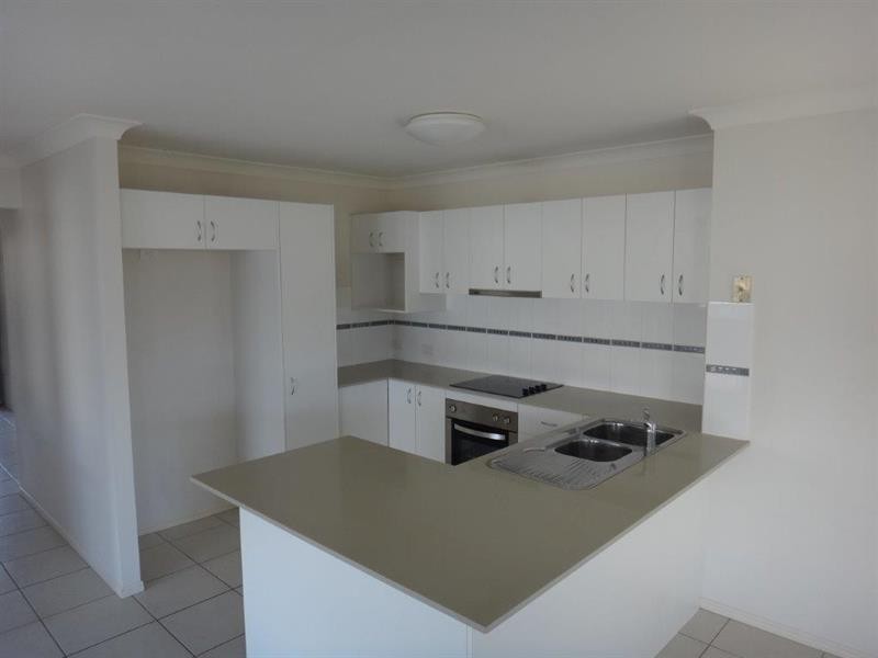 63 Dornoch  Cres, Raceview QLD 4305
