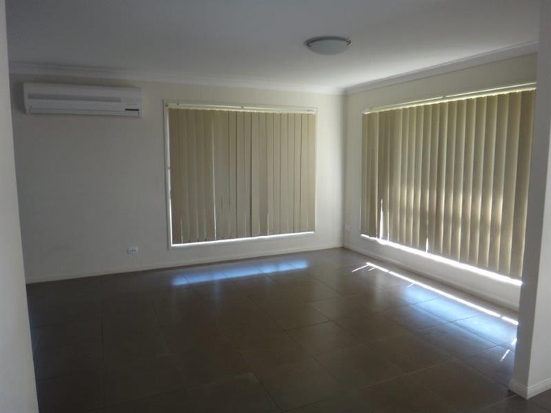 13 Hine Court Ct, Redbank Plains QLD 4301