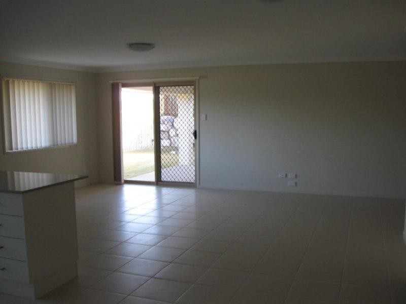 237 Alawoona   St, Redbank Plains QLD 4301