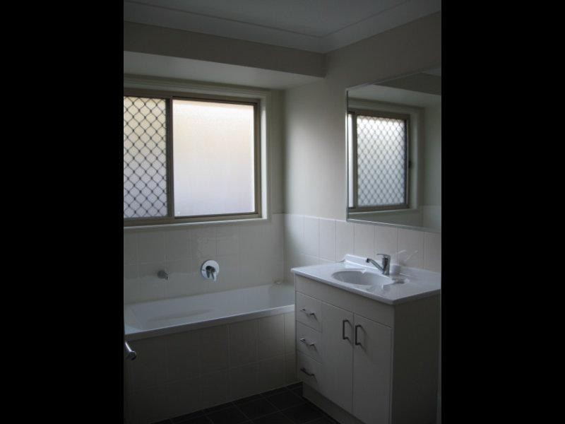 237 Alawoona   St, Redbank Plains QLD 4301