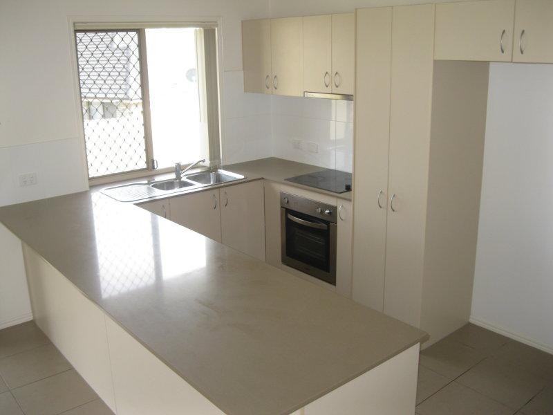 82 Avon  St, Leichhardt QLD 4305