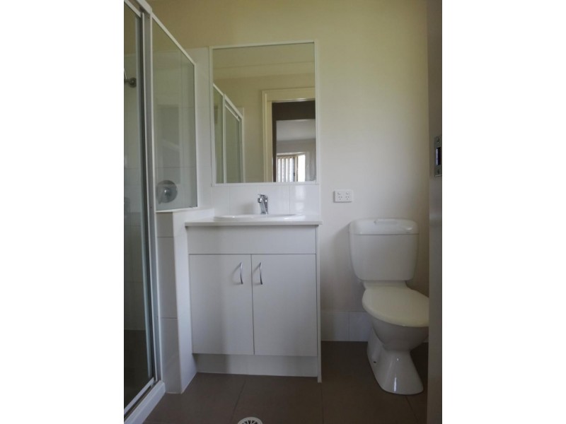 82 Avon  St, Leichhardt QLD 4305