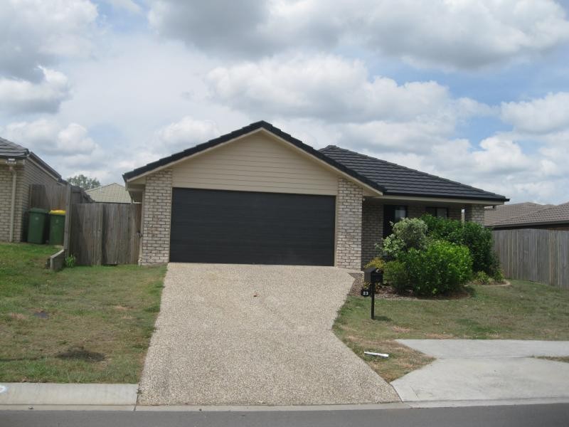 23 Dornoch  Cres, Raceview QLD 4305