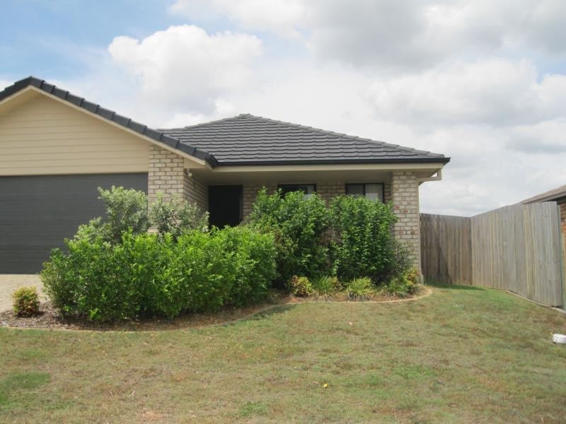 23 Dornoch  Cres, Raceview QLD 4305
