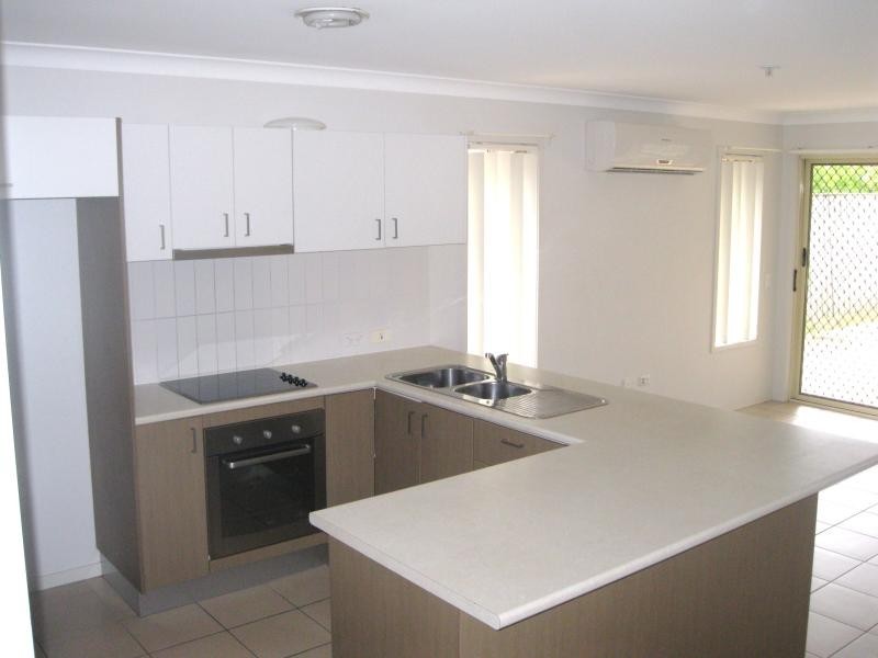29 Scottsdale St, Raceview QLD 4305