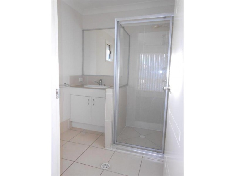 25 Pencarrow  Cres, Raceview QLD 4305