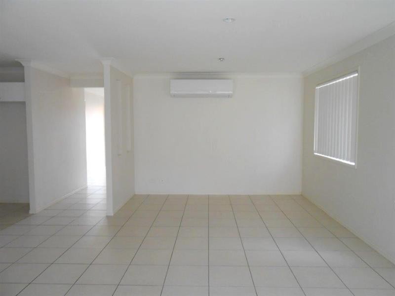 25 Pencarrow  Cres, Raceview QLD 4305
