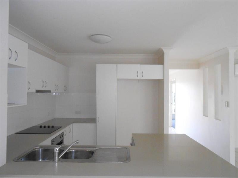 25 Pencarrow  Cres, Raceview QLD 4305