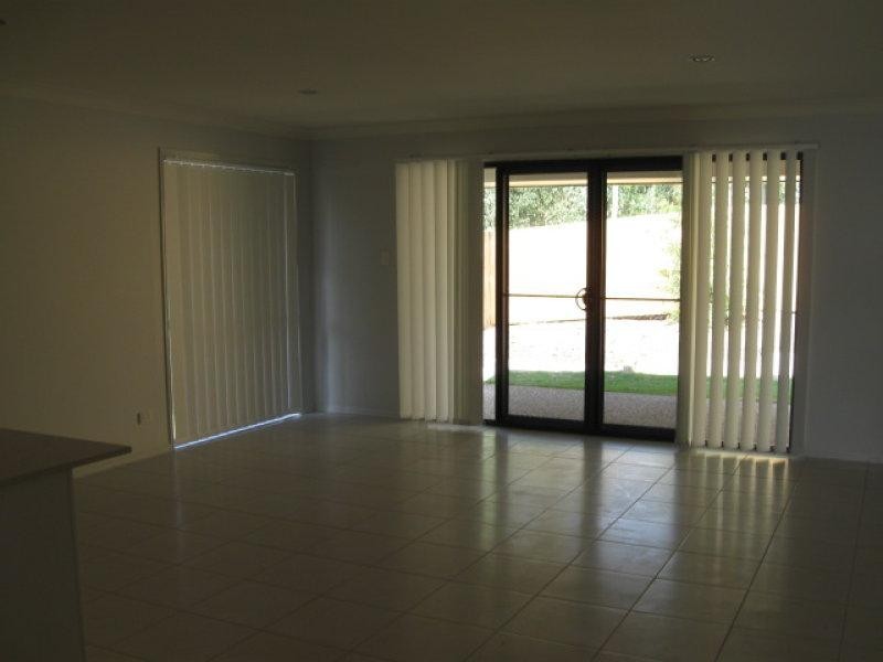 81 McCorry  Dr, Collingwood Park QLD 4301
