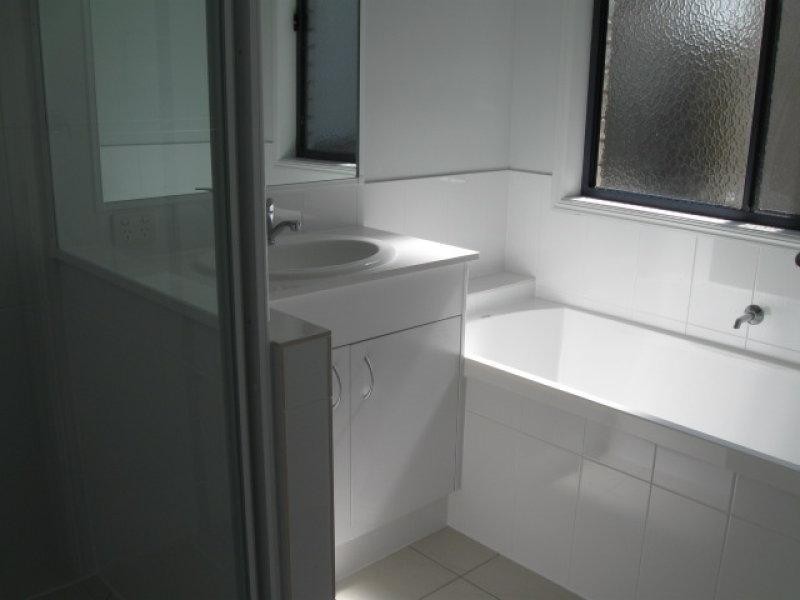 81 McCorry  Dr, Collingwood Park QLD 4301