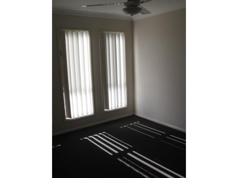 21 Roach Cres, Redbank Plains QLD 4301