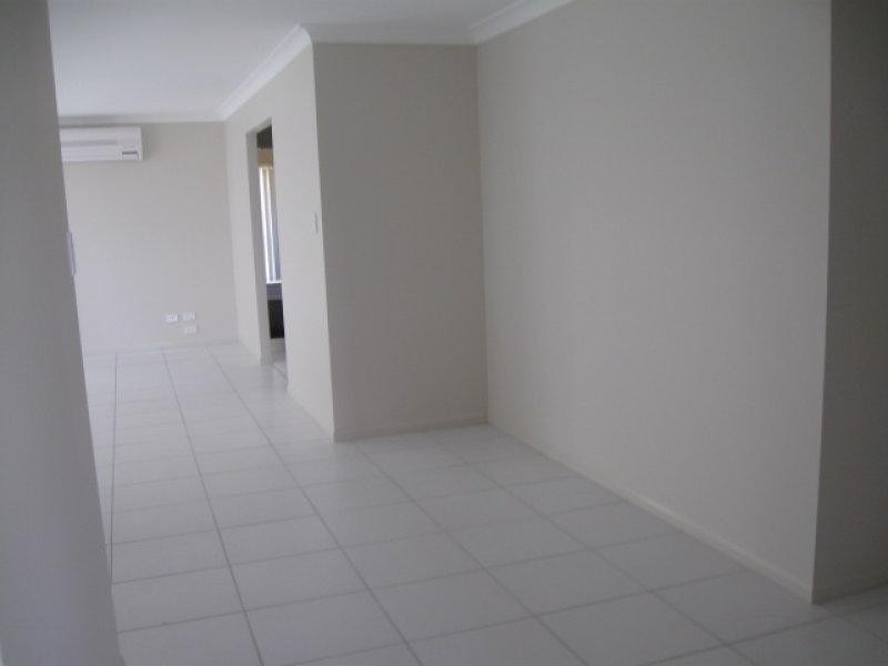 21 Roach Cres, Redbank Plains QLD 4301