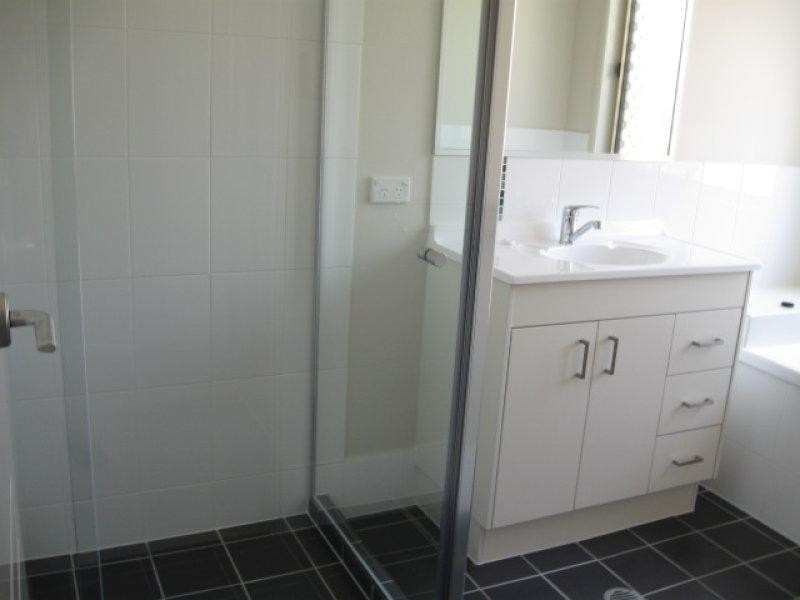 21 Roach Cres, Redbank Plains QLD 4301
