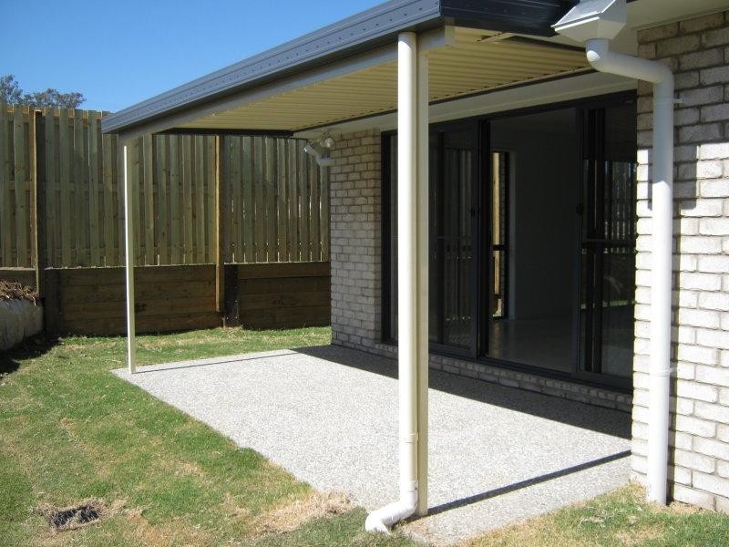 12 Julia  St, Brassall QLD 4305