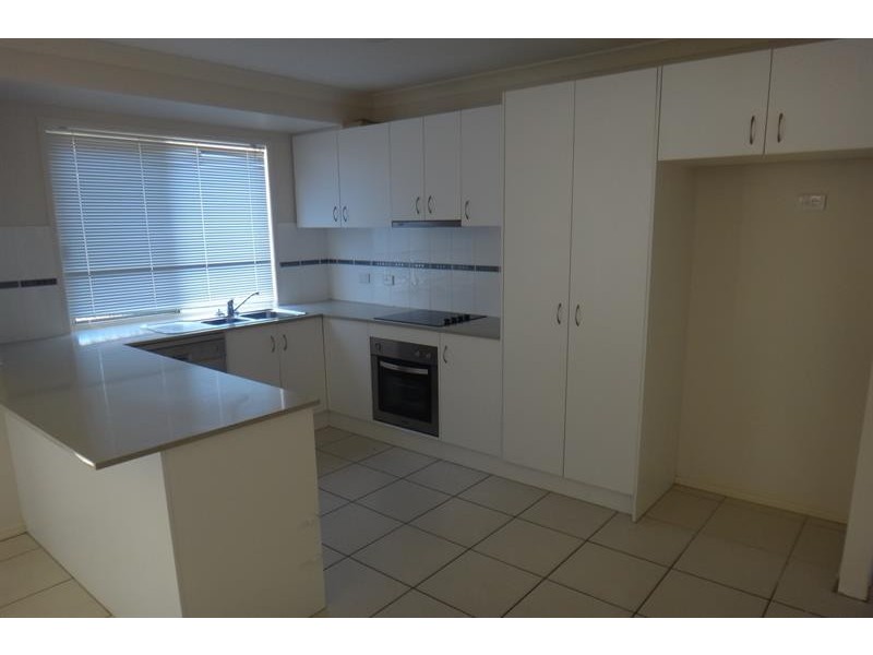 35 Moonlight Dr, Brassall QLD 4305