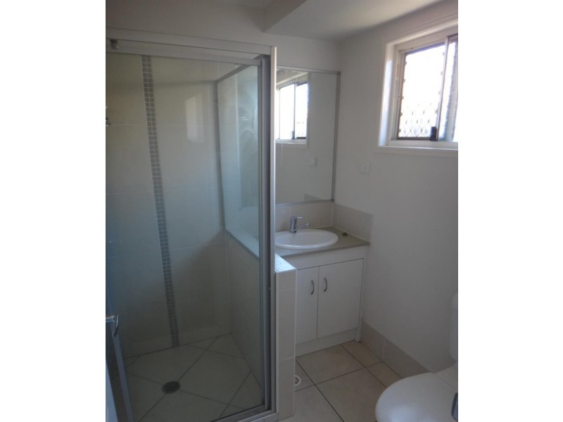 35 Moonlight Dr, Brassall QLD 4305