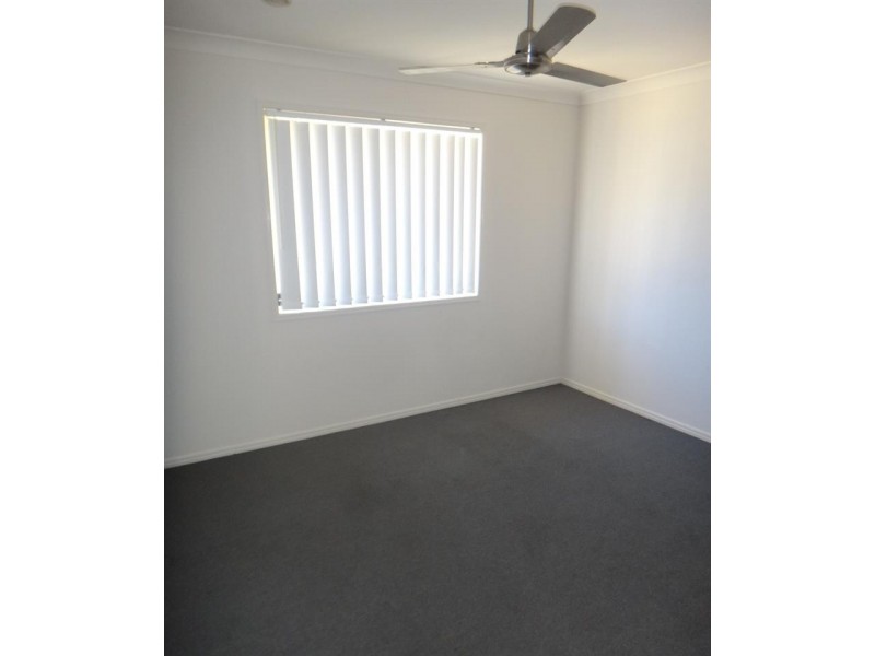 35 Moonlight Dr, Brassall QLD 4305