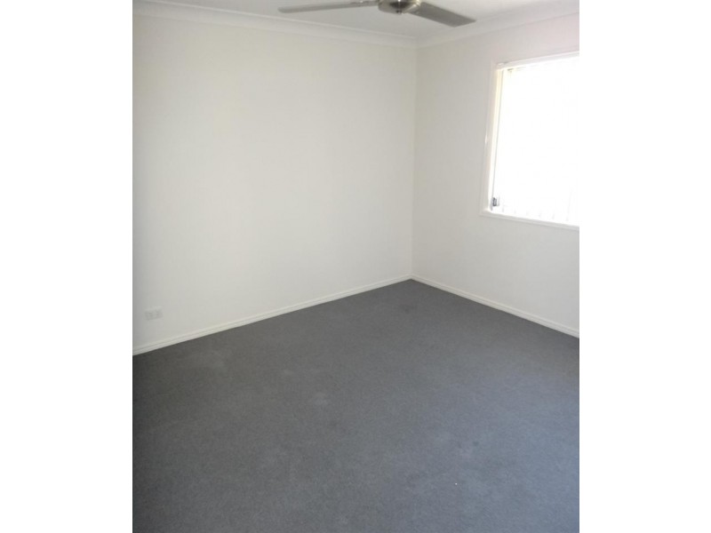 35 Moonlight Dr, Brassall QLD 4305