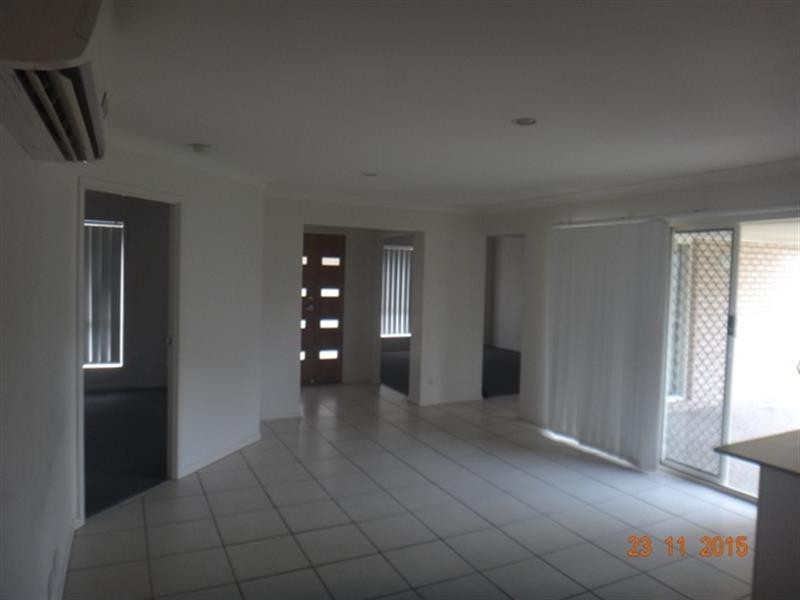 35 Moonlight Dr, Brassall QLD 4305