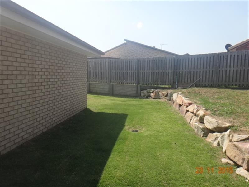 35 Moonlight Dr, Brassall QLD 4305