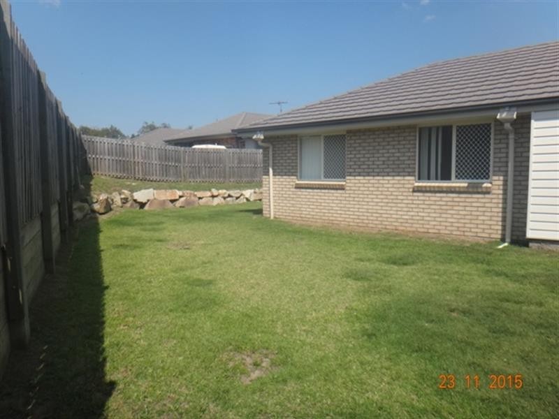 35 Moonlight Dr, Brassall QLD 4305