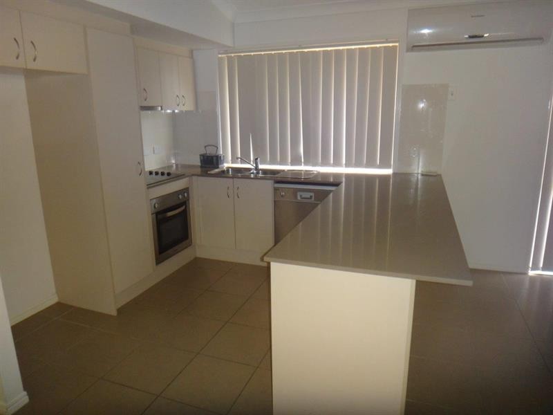 10 Julia St, Brassall QLD 4305