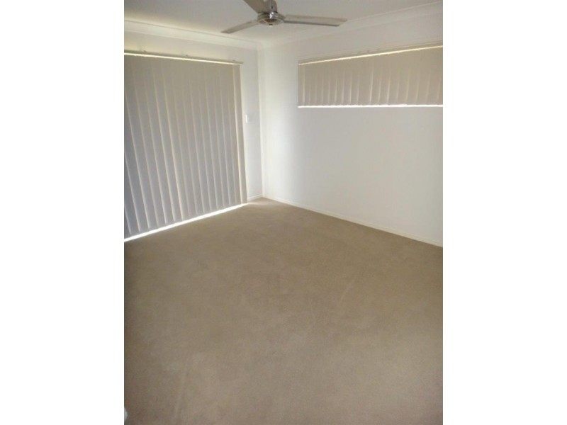 10 Julia St, Brassall QLD 4305