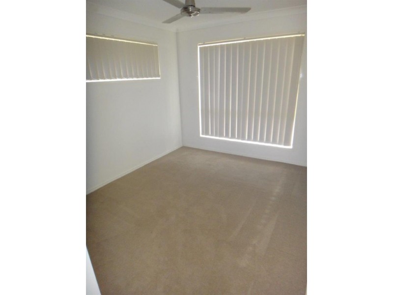 10 Julia St, Brassall QLD 4305