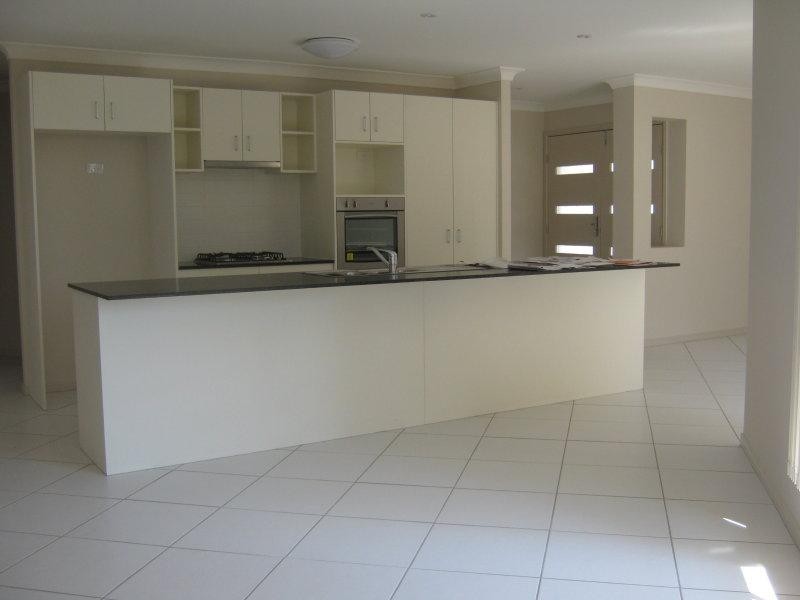 21 Benjamin  Ct, Yamanto QLD 4305