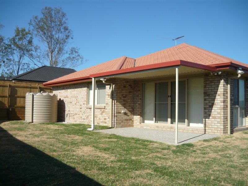 4 Renee St, Redbank Plains QLD 4301