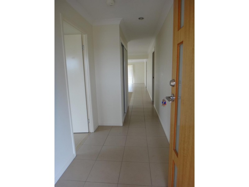 49 Aramac St, Brassall QLD 4305