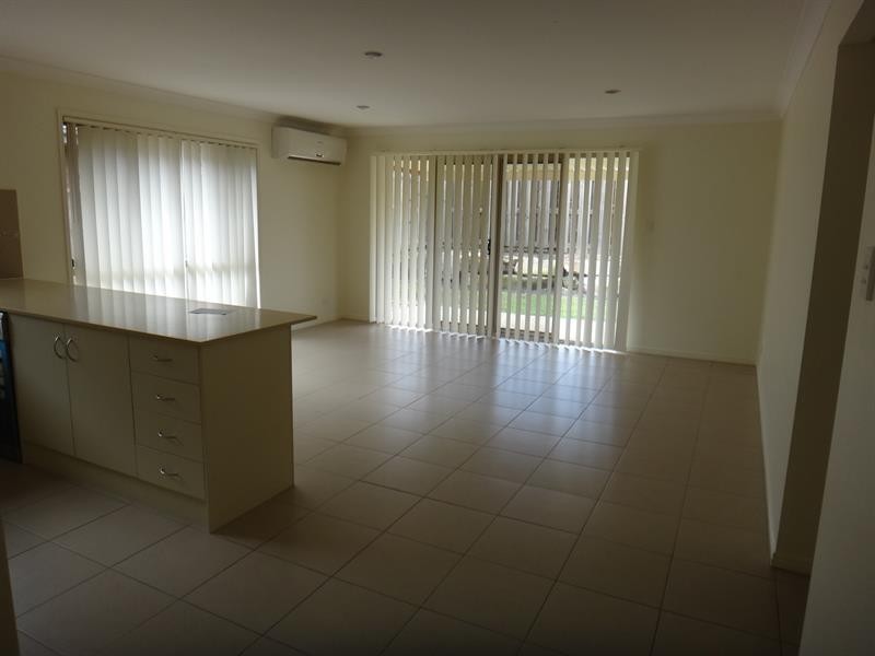 49 Aramac St, Brassall QLD 4305
