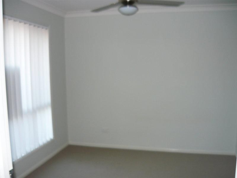 19 Isabella St, Collingwood Park QLD 4301
