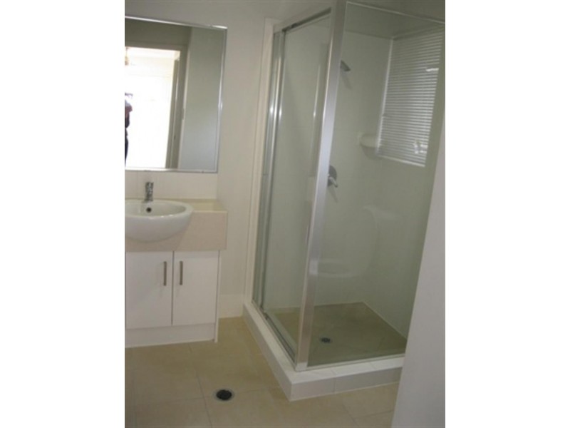 10 Scottsdale St, Raceview QLD 4305