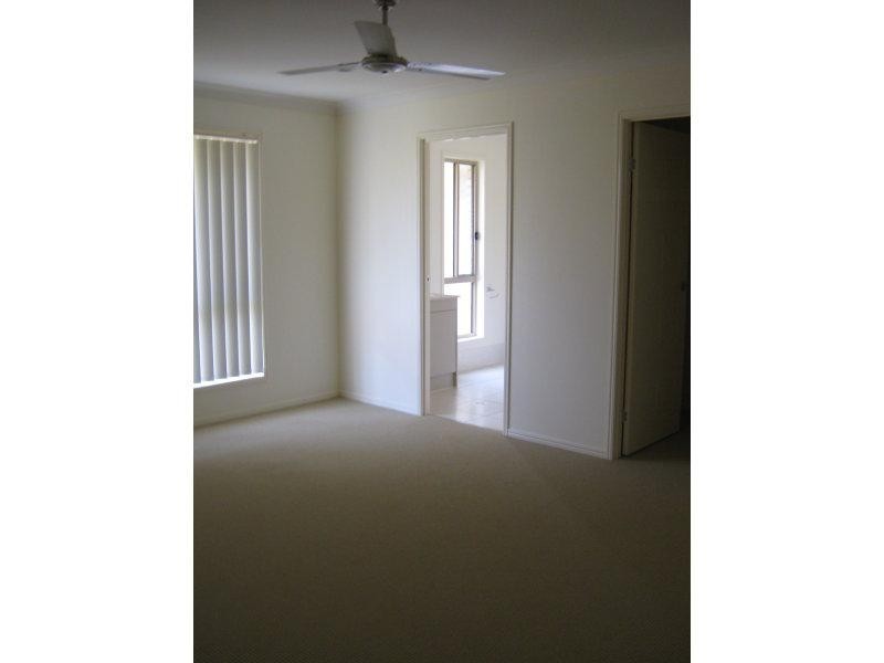 12 Alexandra St, Brassall QLD 4305