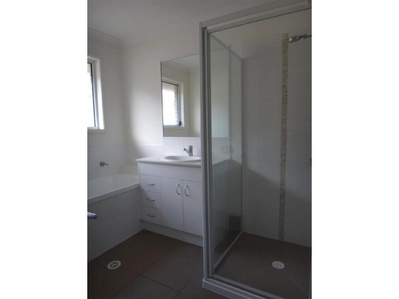 9 Pencarrow  Cres, Raceview QLD 4305