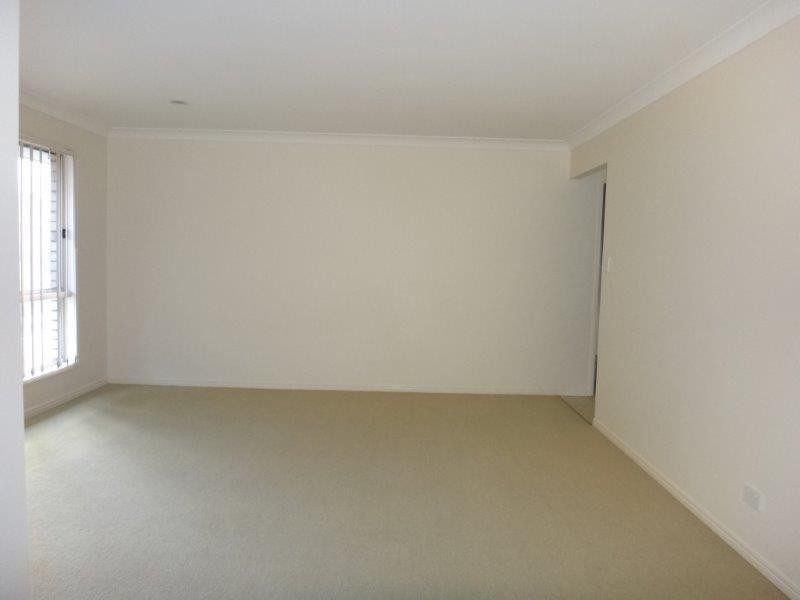 21 Pencarrow  Cres, Raceview QLD 4305