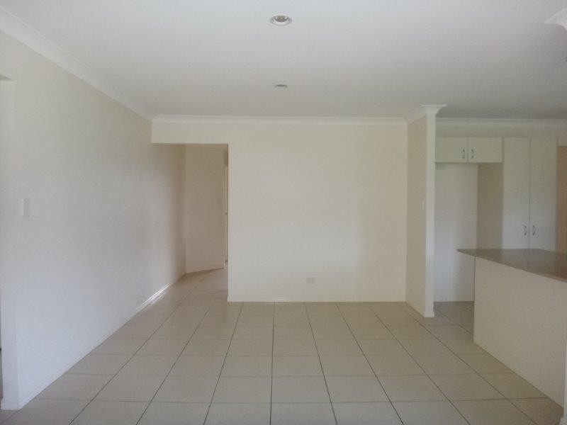 21 Pencarrow  Cres, Raceview QLD 4305