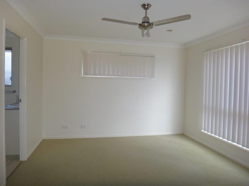 21 Pencarrow  Cres, Raceview QLD 4305