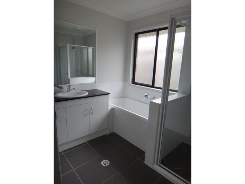 6 Hann  Way, Brassall QLD 4305