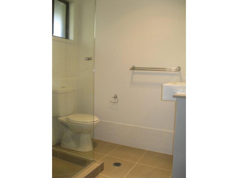 77 Jane St, Leichhardt QLD 4305