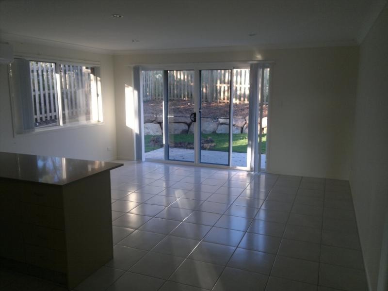 61 Aramac St, Brassall QLD 4305